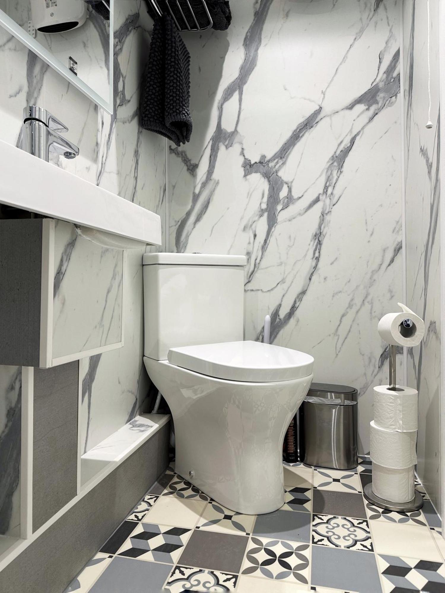 Kensington Studio Hosted By Airoperate Near Notting Hill - 1 Double Bed , 1 Sofa Bed, Ground Floor Apartment Via Private Entrance London Eksteriør billede