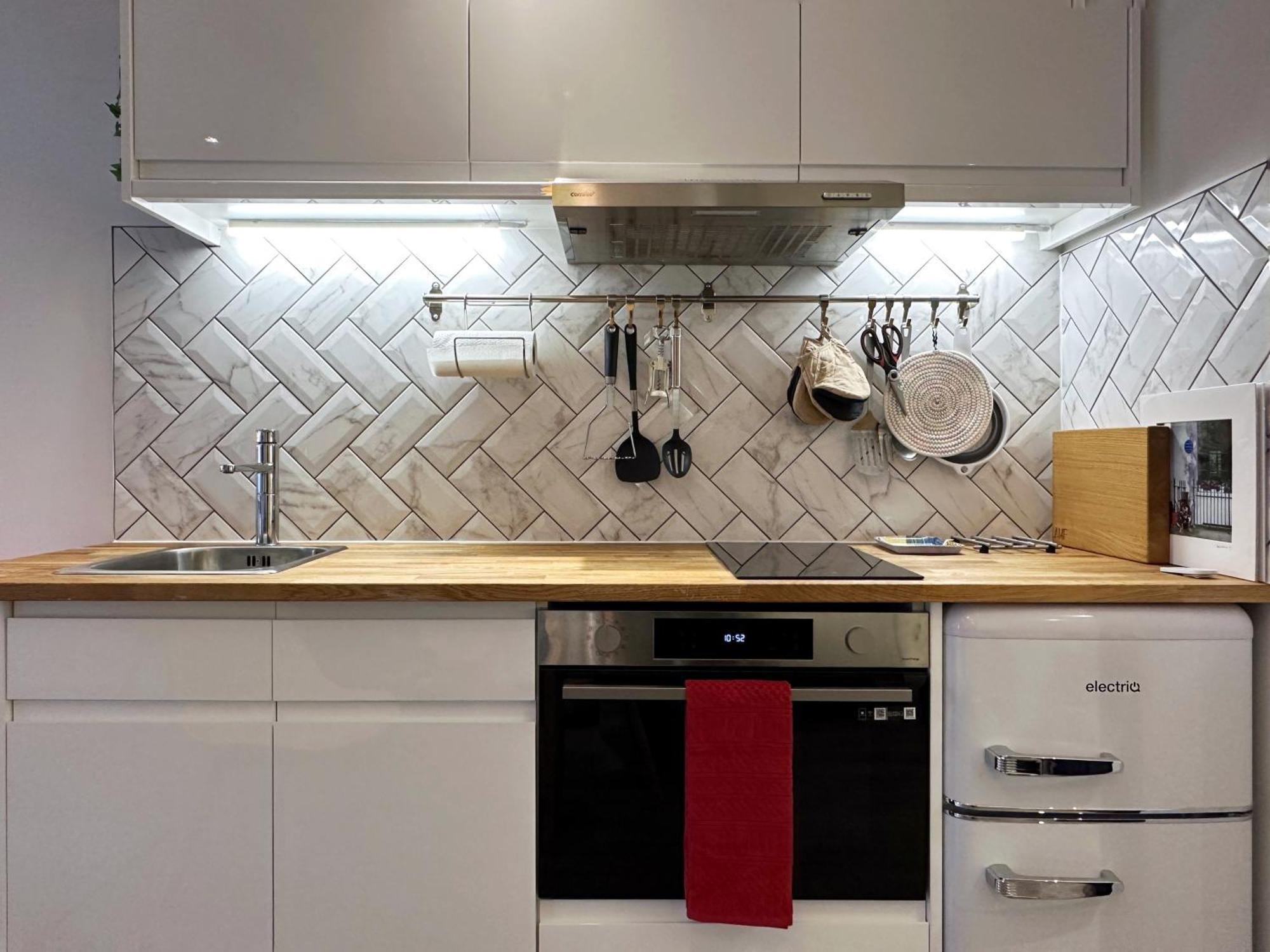 Kensington Studio Hosted By Airoperate Near Notting Hill - 1 Double Bed , 1 Sofa Bed, Ground Floor Apartment Via Private Entrance London Eksteriør billede
